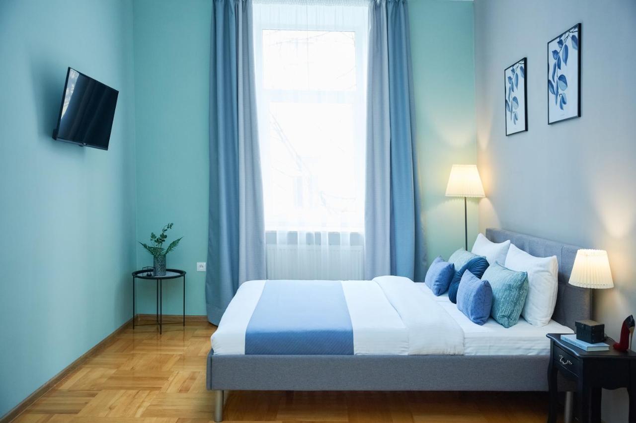 Cozy Apartment, 5Mins To Opera 利沃夫 外观 照片